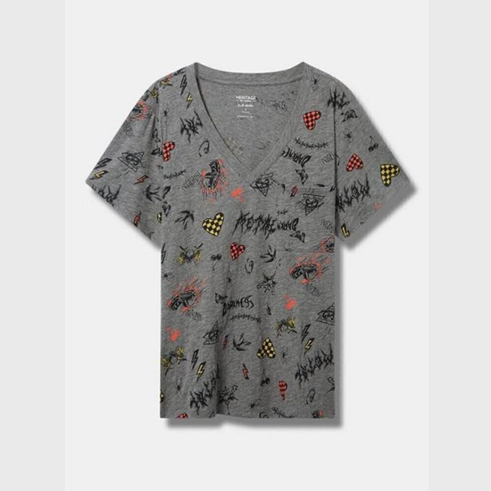 Torrid - Relaxed Heritage Slub V-Neck Pocket Tee in Metal Doodles Heather Grey‍﻿